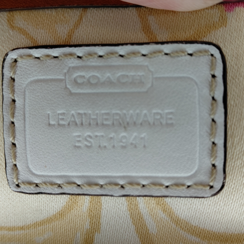 Coach Hampton Signature Scribble Tote Bag - Picture 7 of 16